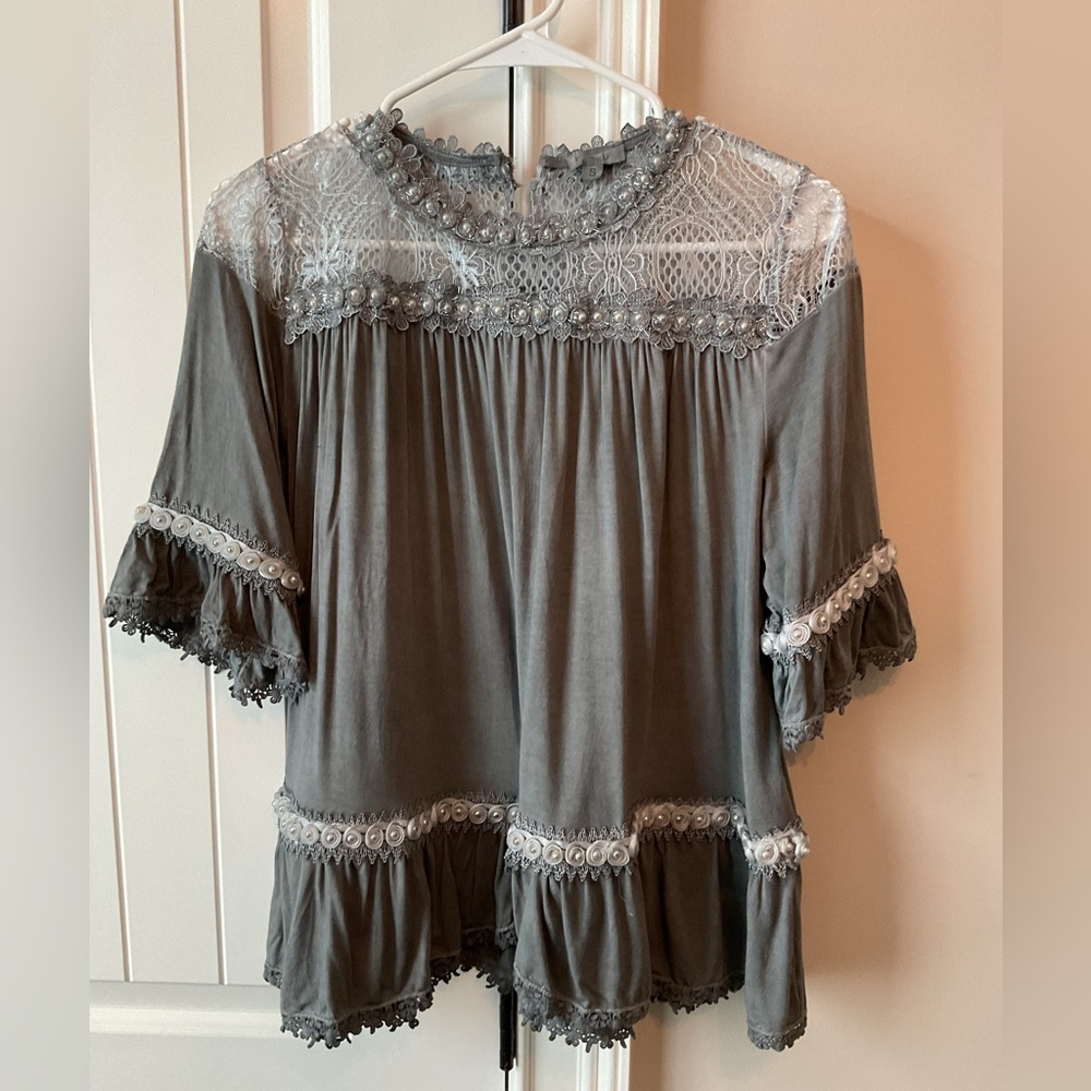 POL Gray Blouse with Elegant Design